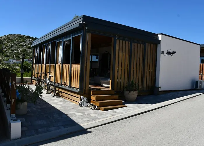 Дом отдыха Mobile Homes Allegro & Azzuro Драге