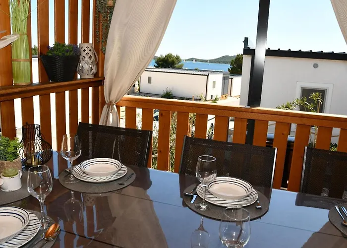 Mobile Homes Allegro & Azzuro Semesterbostad *